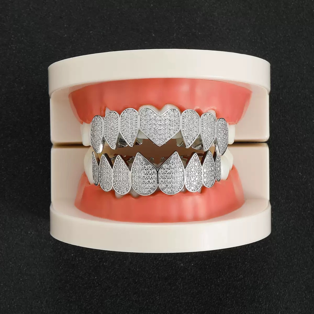 Hiphop Rock Iced Out 5A Zircon - Body Jewelry Materials recension och pris