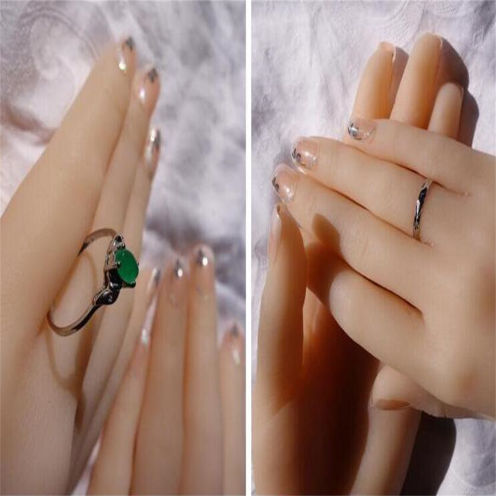 Female Hand Mannequin, Body Pr - Body Jewelry Plus recension och pris