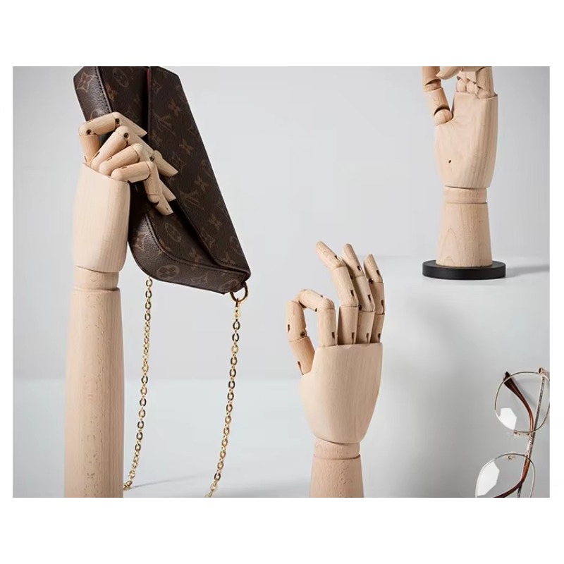 Solid Wood Hand Mannequin Rack - Body Jewelry Store recension och pris